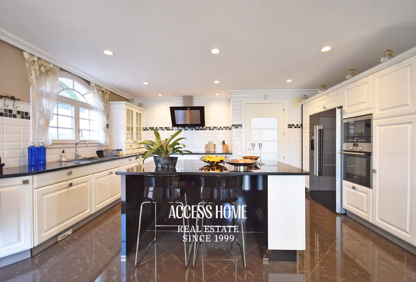 5 soverom Villa til salgs i Sant Andreu de Llavaneres med svømmebasseng garasje - € 1 650 000 (Ref: 9118390)