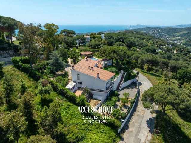 3 bedroom Villa for sale in Alella with pool garage - € 1,350,000 (Ref: 9128968)