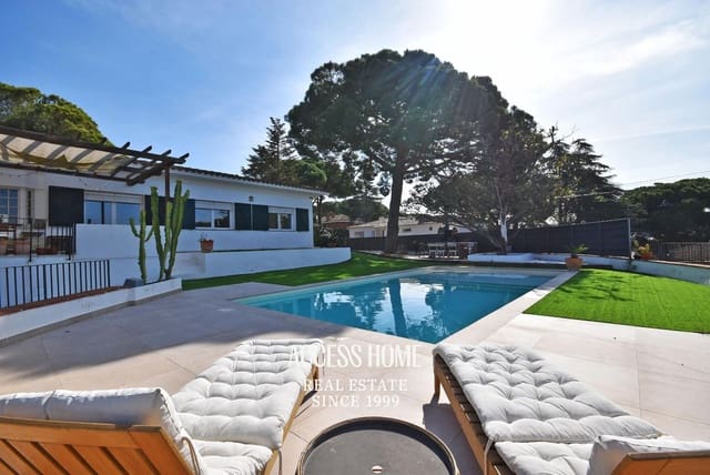 4 bedroom Villa for sale in Sant Vicenç de Montalt with pool garage - € 1,230,000 (Ref: 9131543)