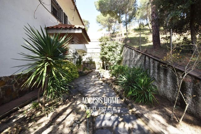 5 soveværelse Villa til salg i Argentona med swimmingpool garage - € 550.000 (Ref: 9131544)