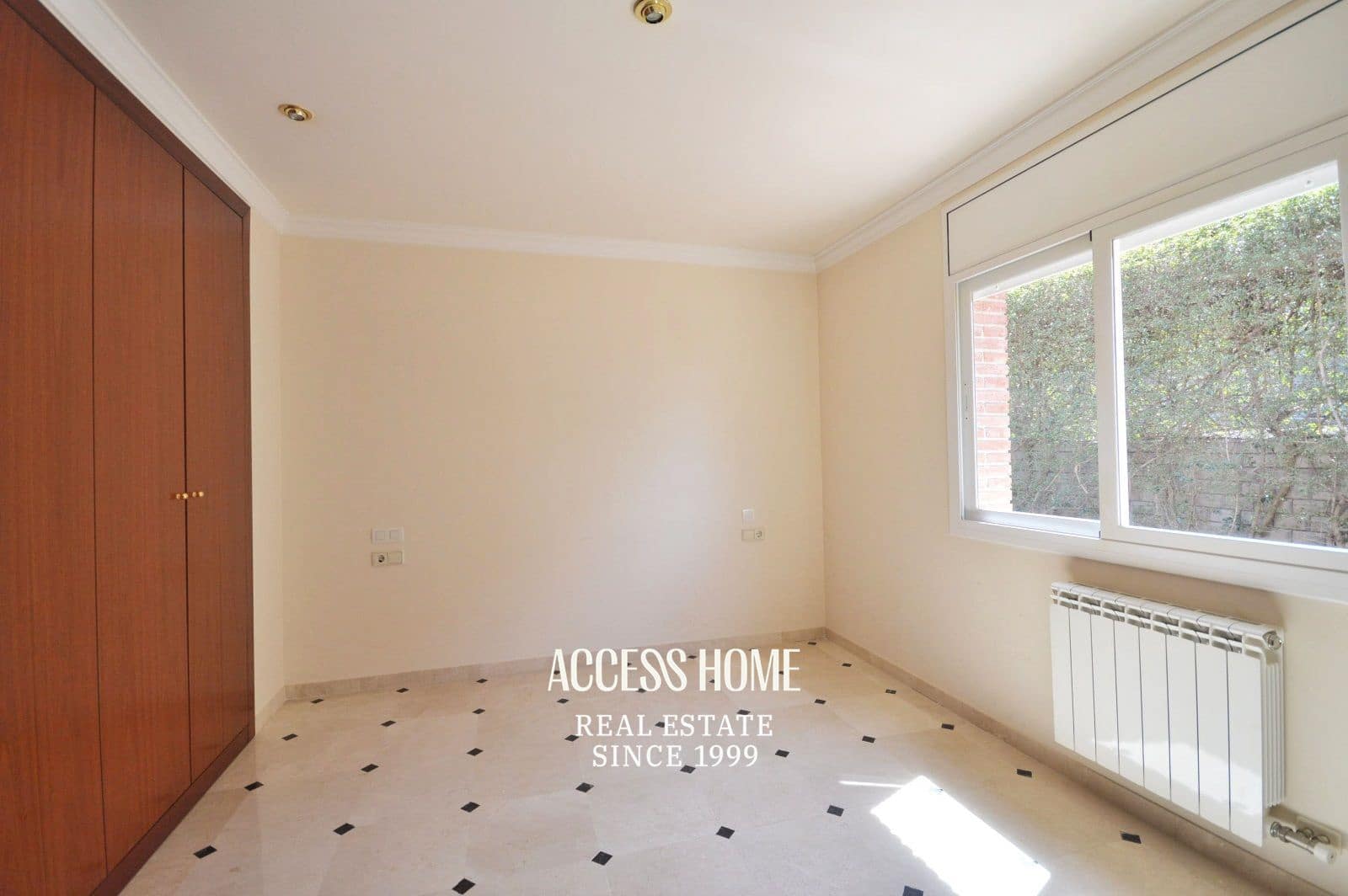 5 soveværelse Villa til salg i Sant Vicenc de Montalt med swimmingpool garage - € 1.250.000 (Ref: 9131546)