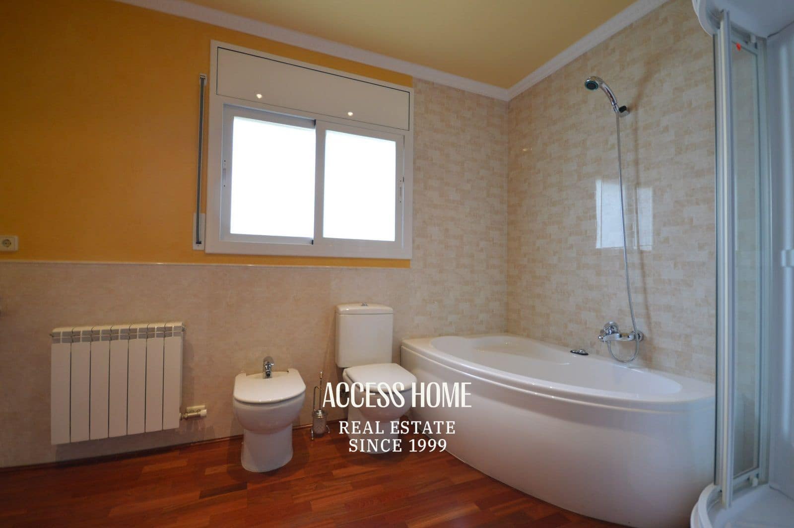 5 soveværelse Villa til salg i Sant Vicenc de Montalt med swimmingpool garage - € 1.250.000 (Ref: 9131546)