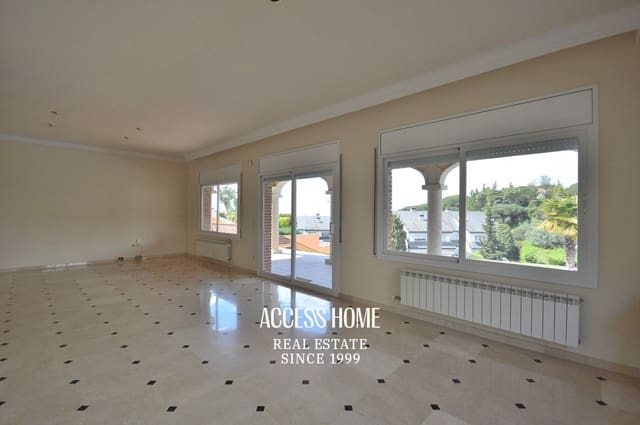 5 sypialnia Willa na sprzedaż w Sant Vicenç de Montalt z basenem garażem - 1 250 000 € (Ref: 9131546)