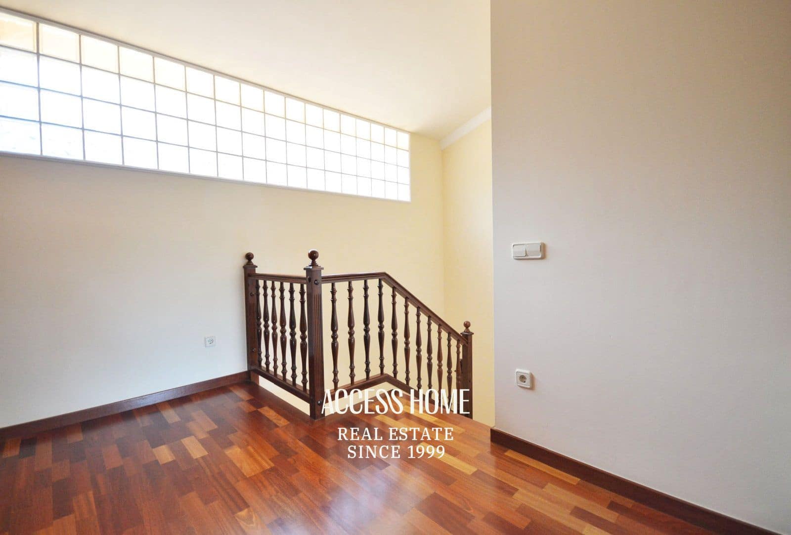 5 soveværelse Villa til salg i Sant Vicenc de Montalt med swimmingpool garage - € 1.250.000 (Ref: 9131546)