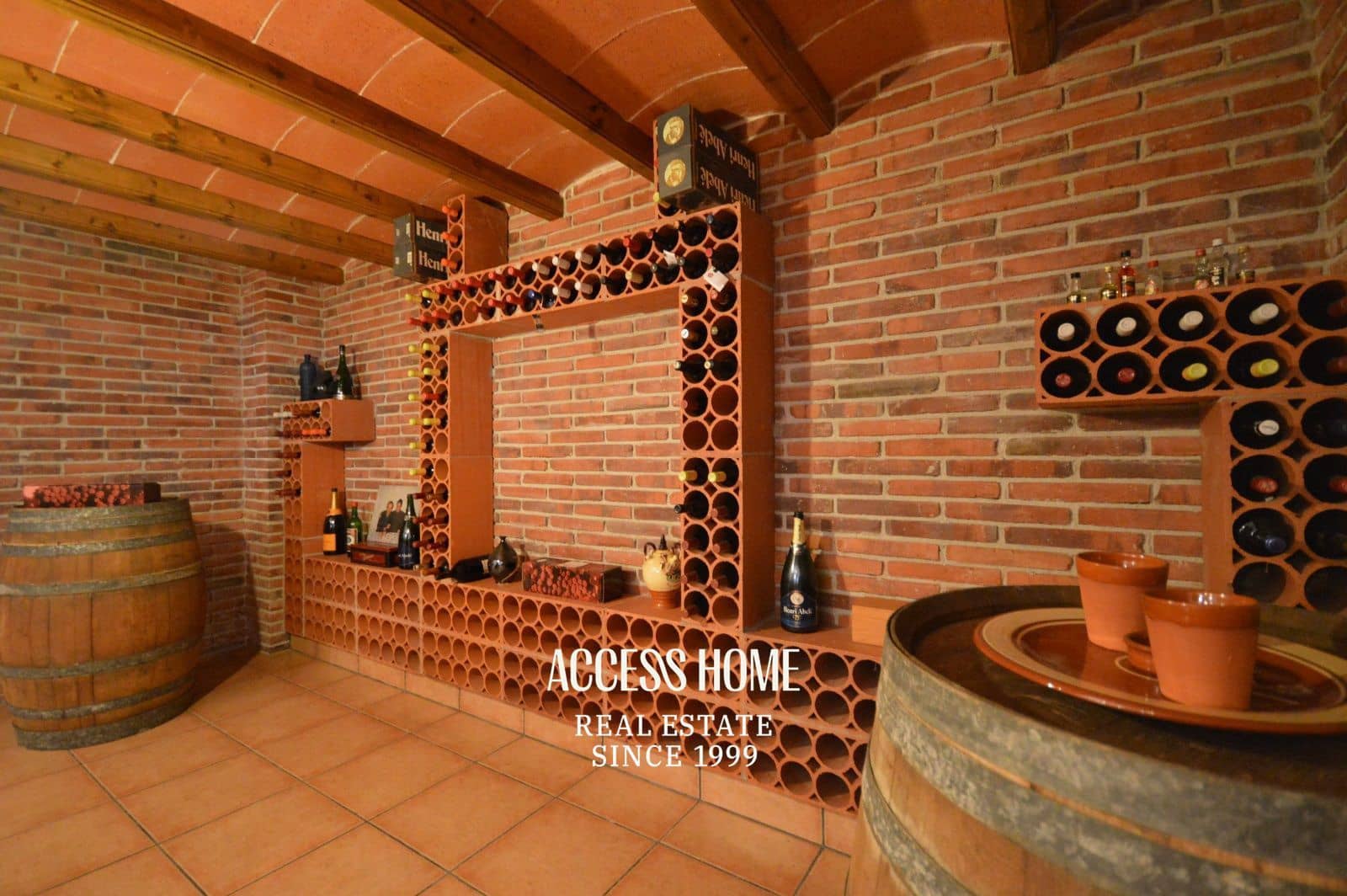 5 soveværelse Villa til salg i Sant Vicenc de Montalt med swimmingpool garage - € 1.250.000 (Ref: 9131546)