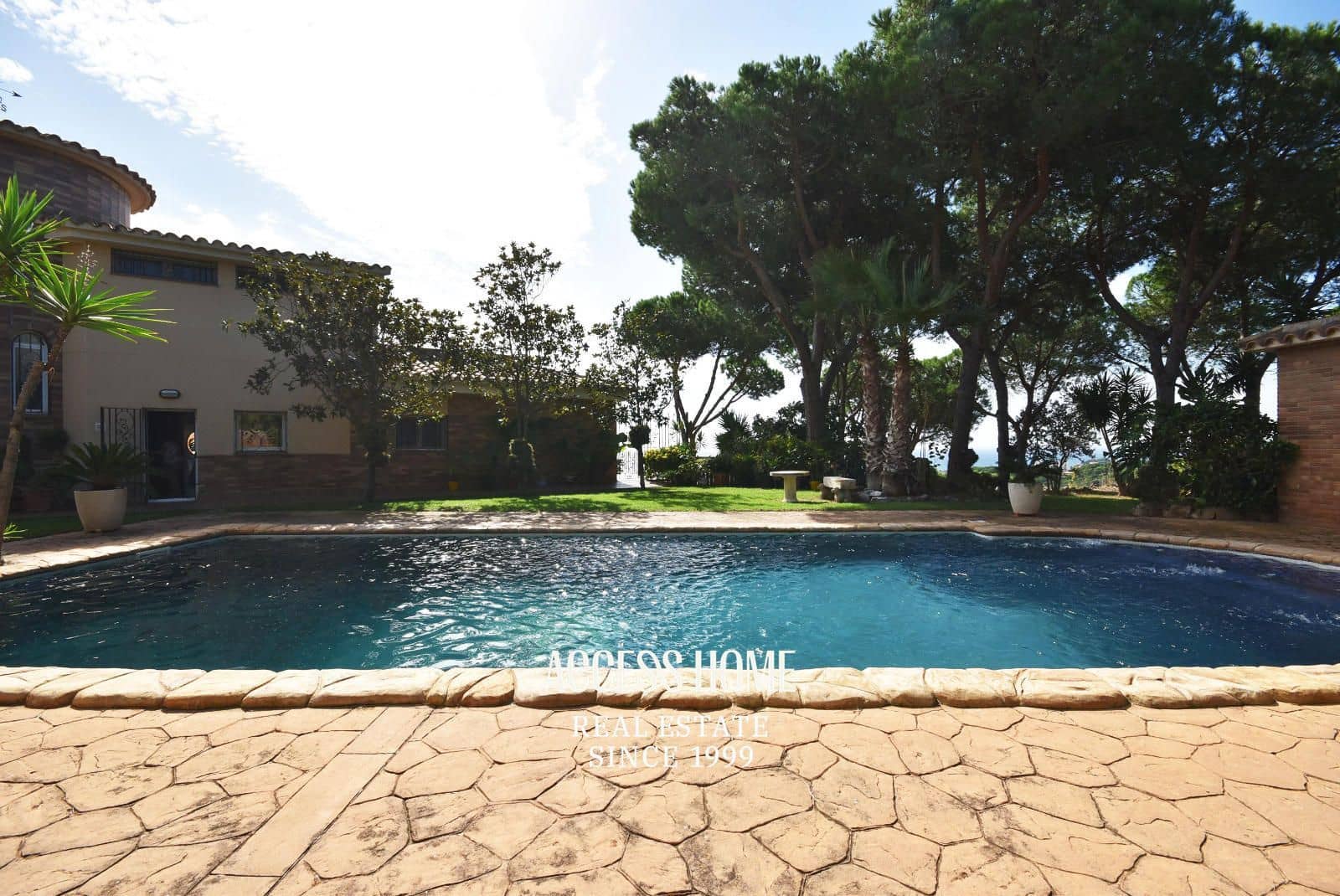 5 soveværelse Villa til salg i Sant Pol de Mar med swimmingpool garage - € 1.300.000 (Ref: 9131551)