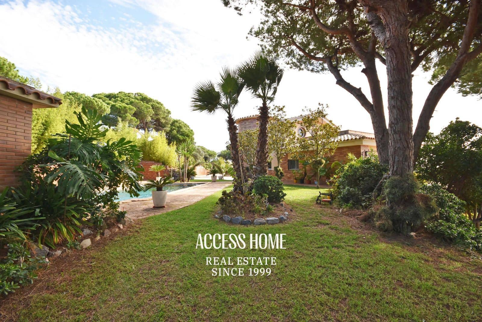 5 soveværelse Villa til salg i Sant Pol de Mar med swimmingpool garage - € 1.300.000 (Ref: 9131551)