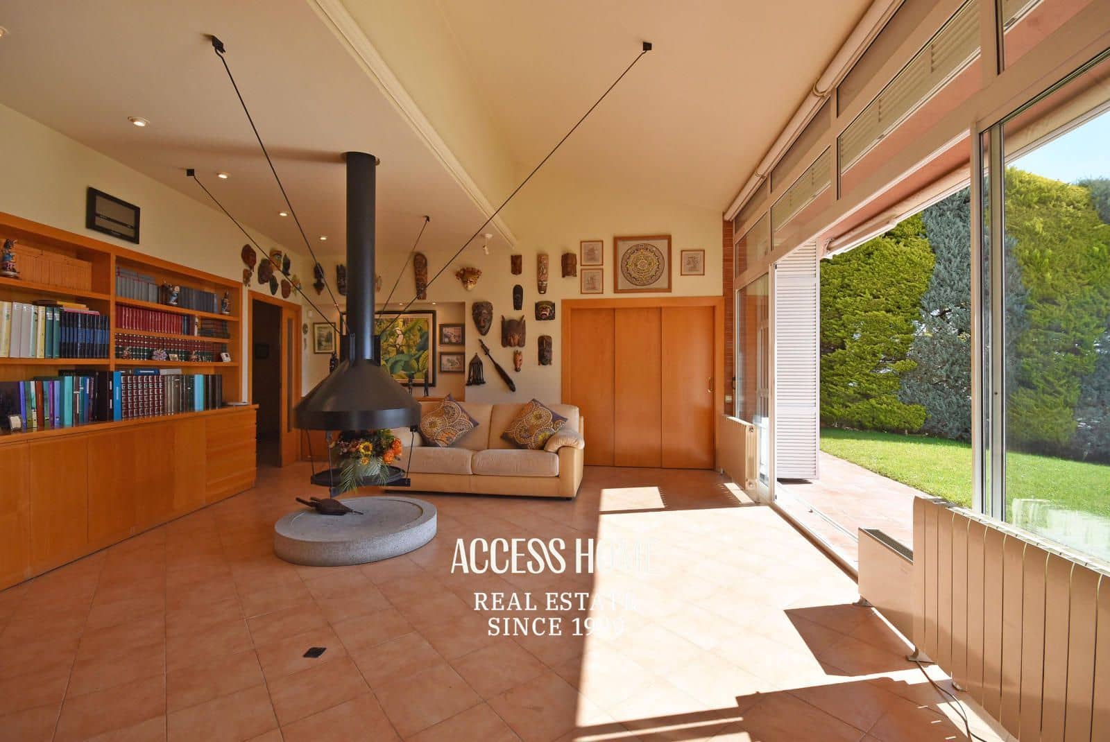 4 soveværelse Villa til salg i Sant Vicenc de Montalt med swimmingpool garage - € 995.000 (Ref: 9131790)