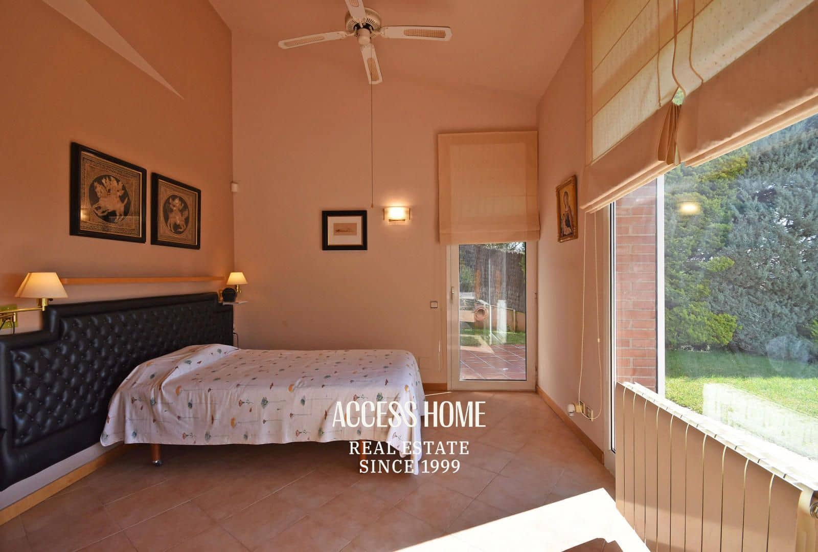 4 soveværelse Villa til salg i Sant Vicenc de Montalt med swimmingpool garage - € 995.000 (Ref: 9131790)