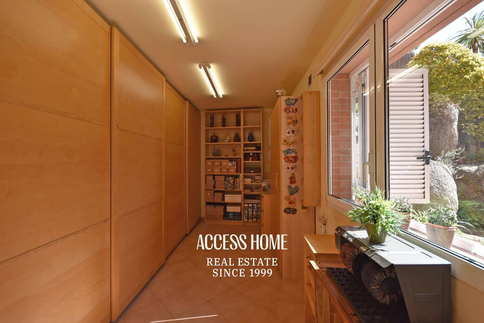 4 soveværelse Villa til salg i Sant Vicenc de Montalt med swimmingpool garage - € 995.000 (Ref: 9131790)