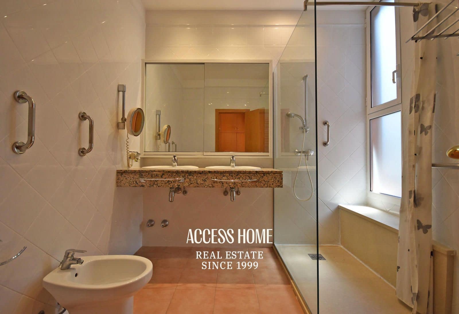 4 soveværelse Villa til salg i Sant Vicenc de Montalt med swimmingpool garage - € 995.000 (Ref: 9131790)