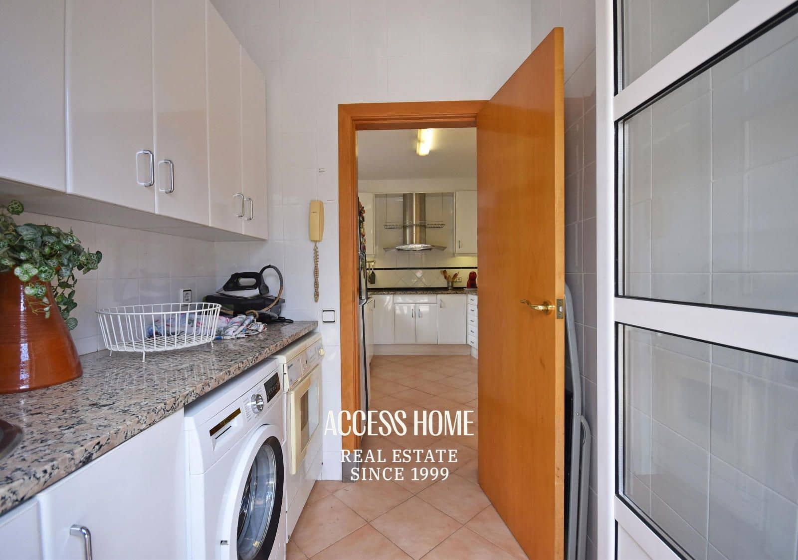 4 soveværelse Villa til salg i Sant Vicenc de Montalt med swimmingpool garage - € 995.000 (Ref: 9131790)