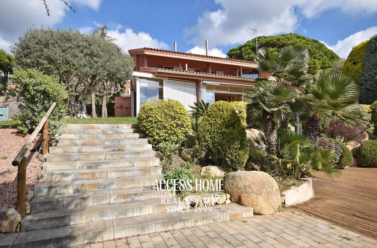 4 soveværelse Villa til salg i Sant Vicenc de Montalt med swimmingpool garage - € 995.000 (Ref: 9131790)