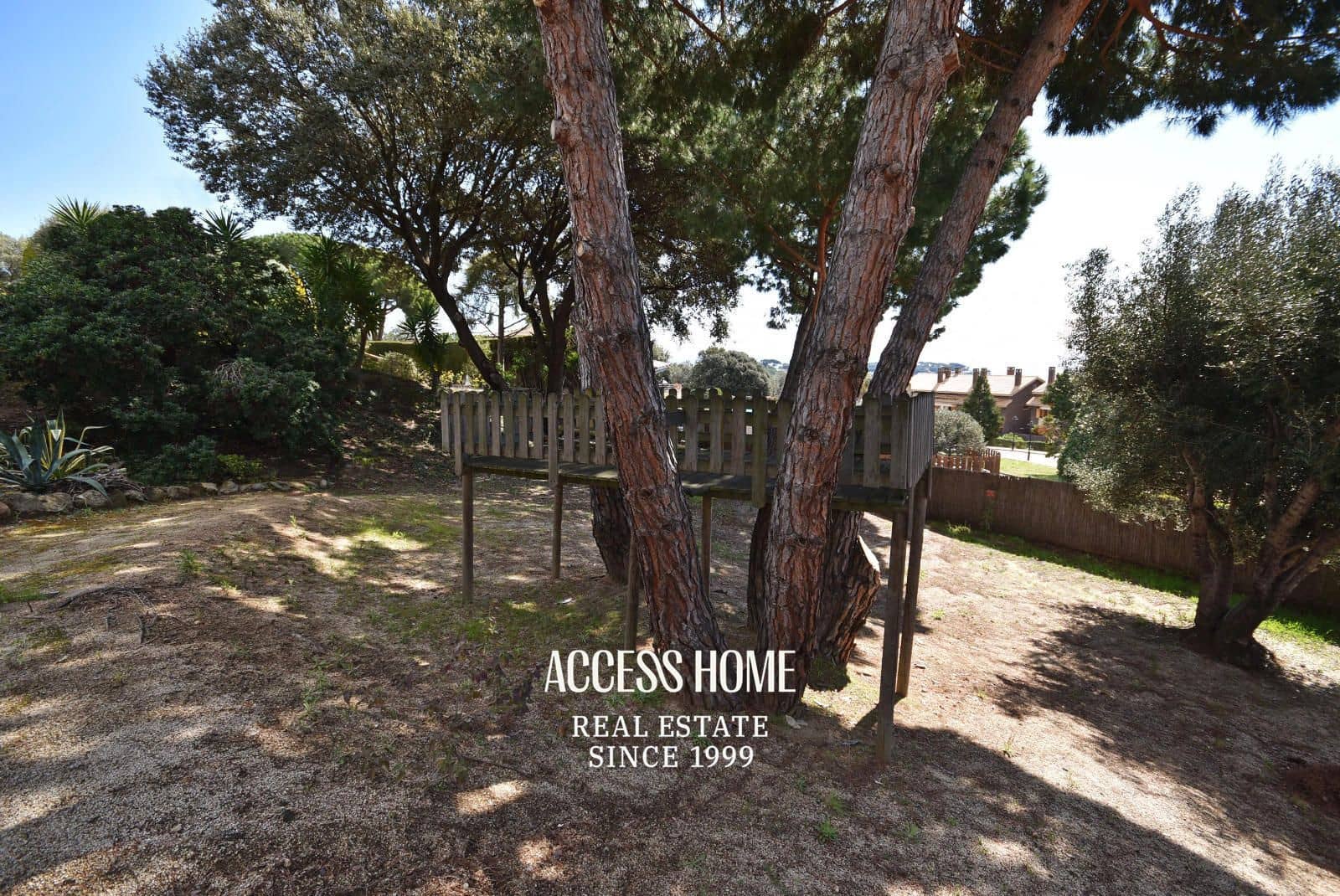 4 soveværelse Villa til salg i Sant Vicenc de Montalt med swimmingpool garage - € 995.000 (Ref: 9131790)