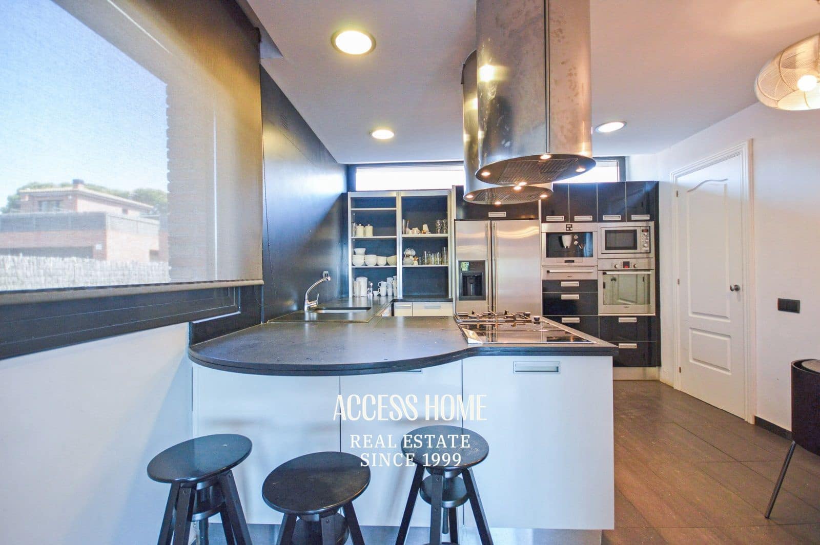 5 slaapkamer Villa te koop in Caldes d'Estrac met zwembad garage - € 1.200.000 (Ref: 9131792)