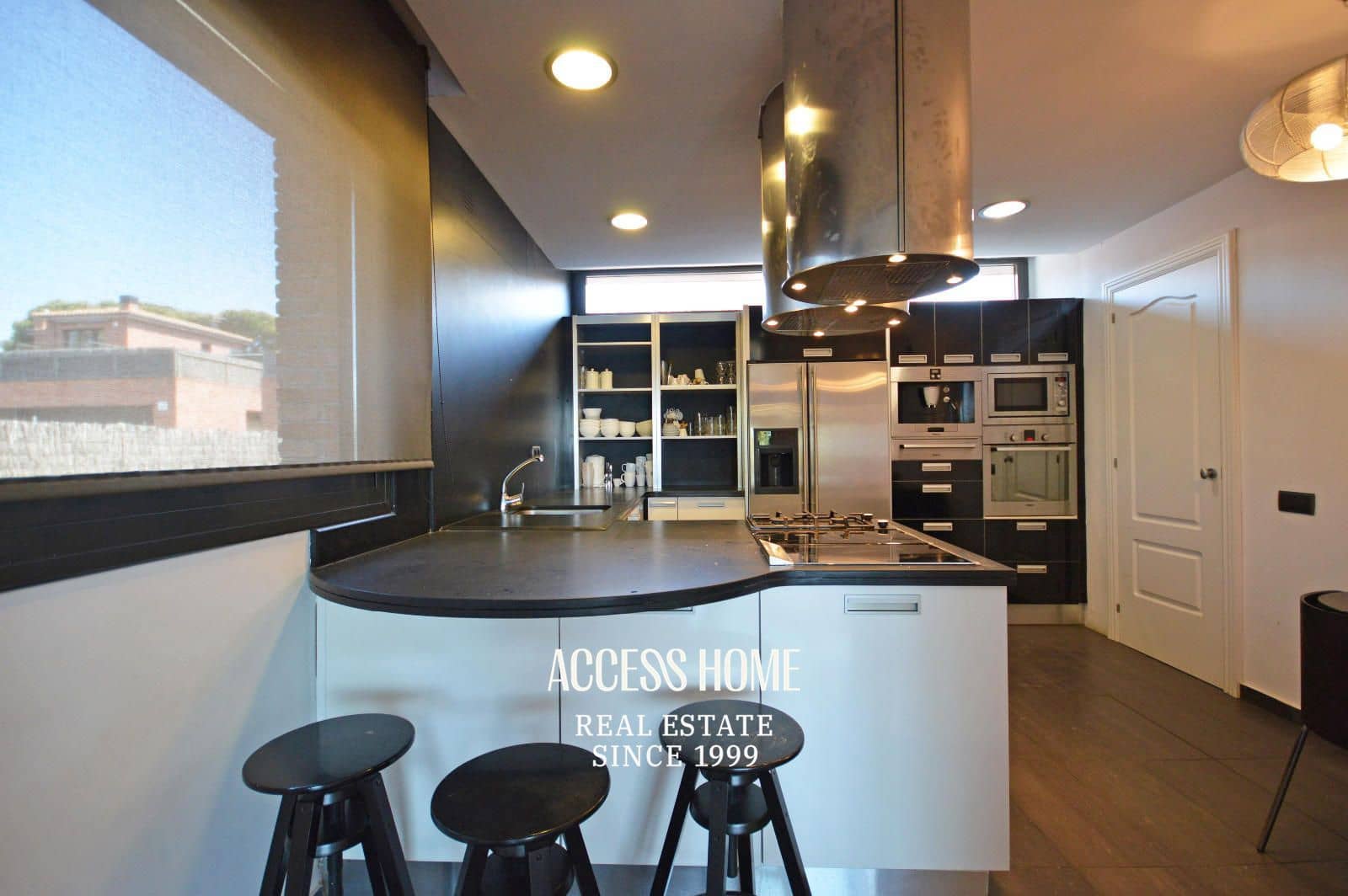 5 slaapkamer Villa te koop in Caldes d'Estrac met zwembad garage - € 1.200.000 (Ref: 9131792)