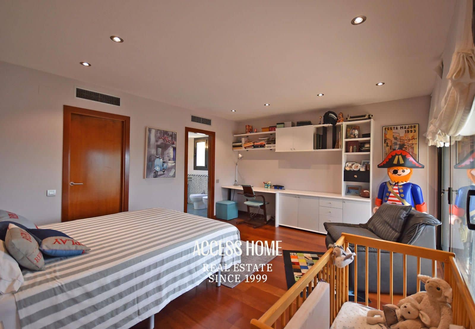 5 soveværelse Villa til salg i Sant Vicenc de Montalt med swimmingpool garage - € 1.600.000 (Ref: 9131793)