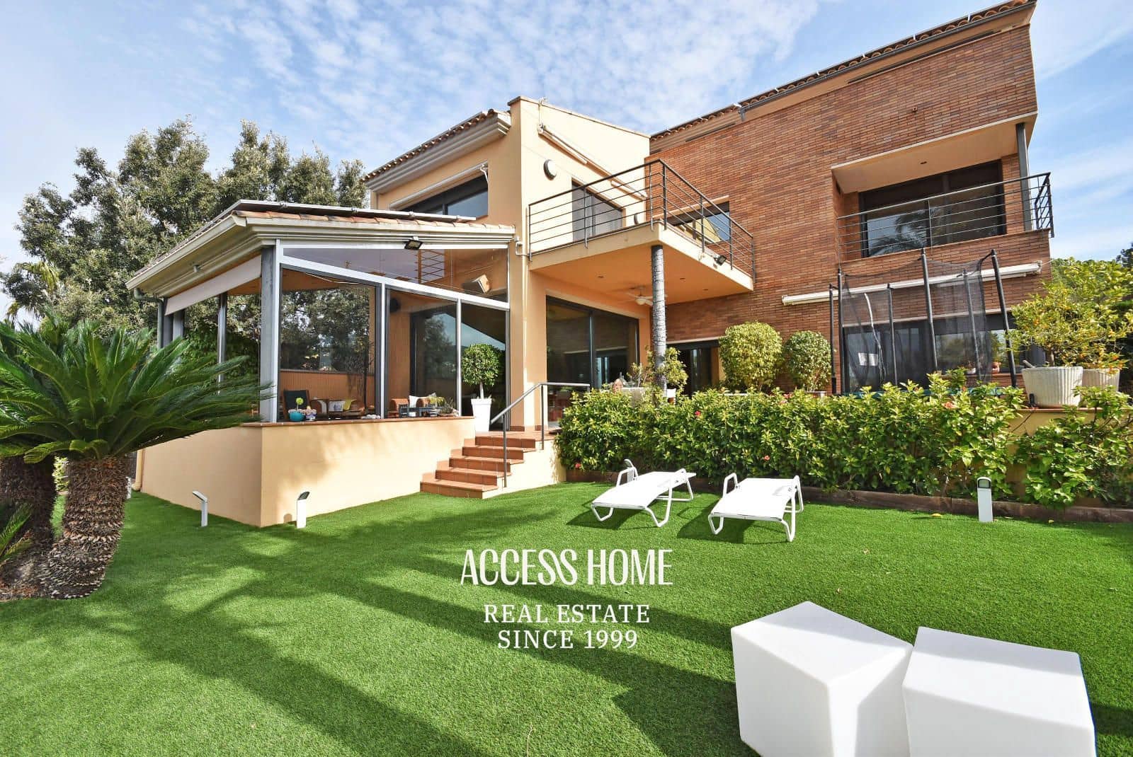 5 soveværelse Villa til salg i Sant Vicenc de Montalt med swimmingpool garage - € 1.600.000 (Ref: 9131793)