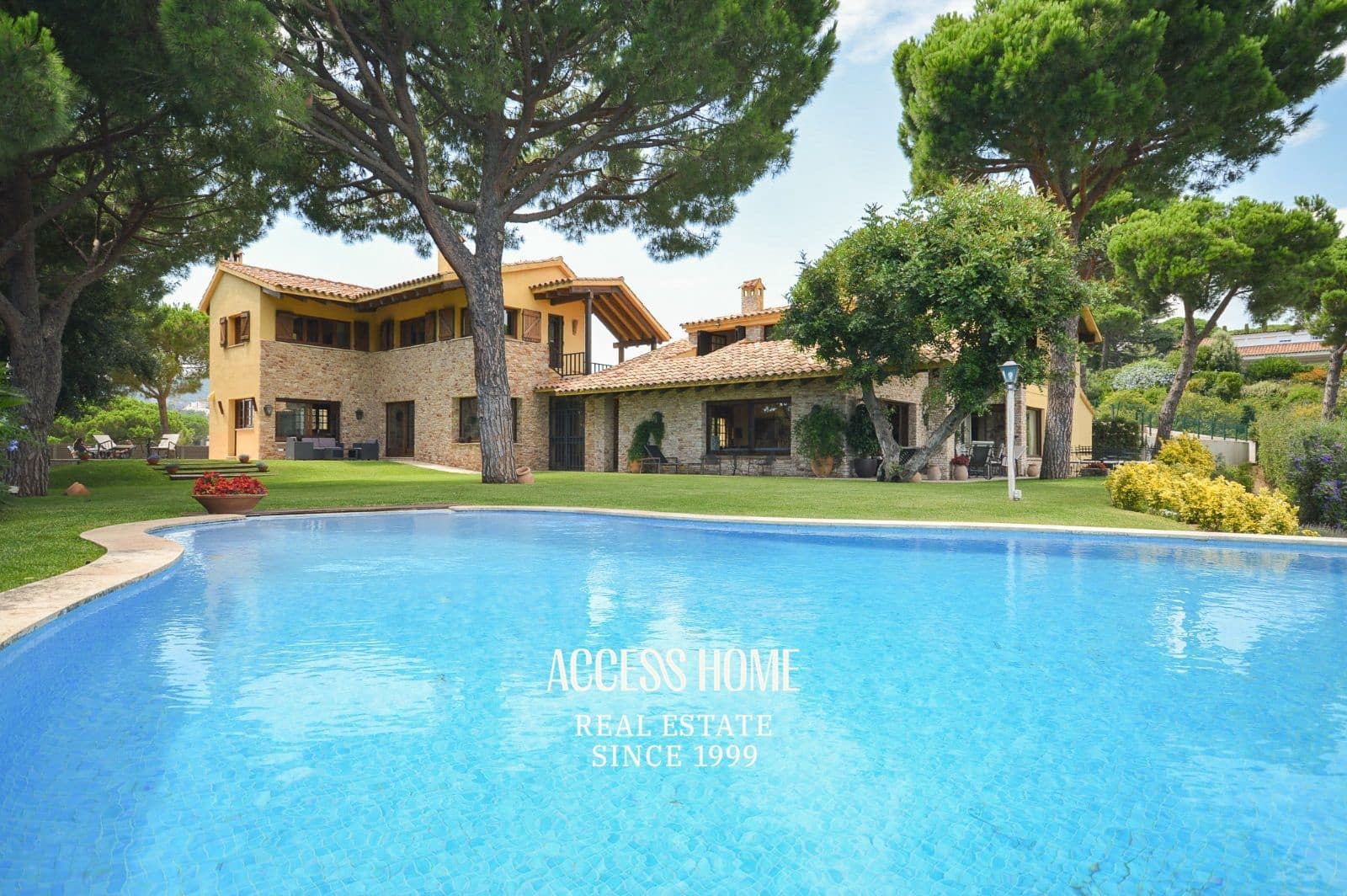 8 soveværelse Villa til leje i Sant Andreu de Llavaneres med swimmingpool garage - € 7.500 (Ref: 9131794)