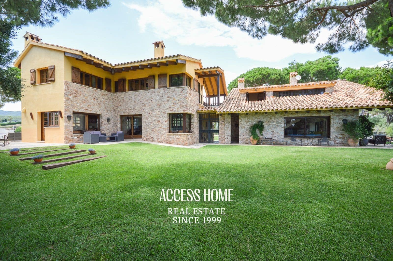 8 soveværelse Villa til leje i Sant Andreu de Llavaneres med swimmingpool garage - € 7.500 (Ref: 9131794)