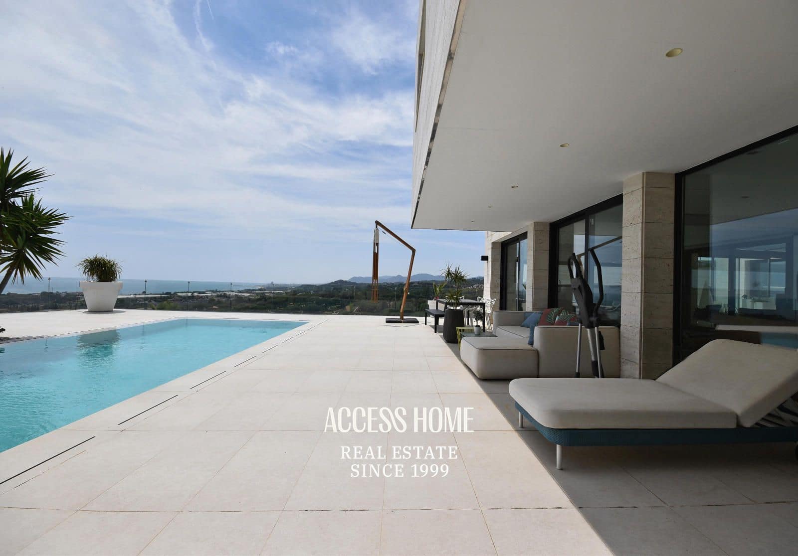 5 soverom Villa til salgs i Sant Vicenc de Montalt med svømmebasseng garasje - € 2 800 000 (Ref: 9131882)