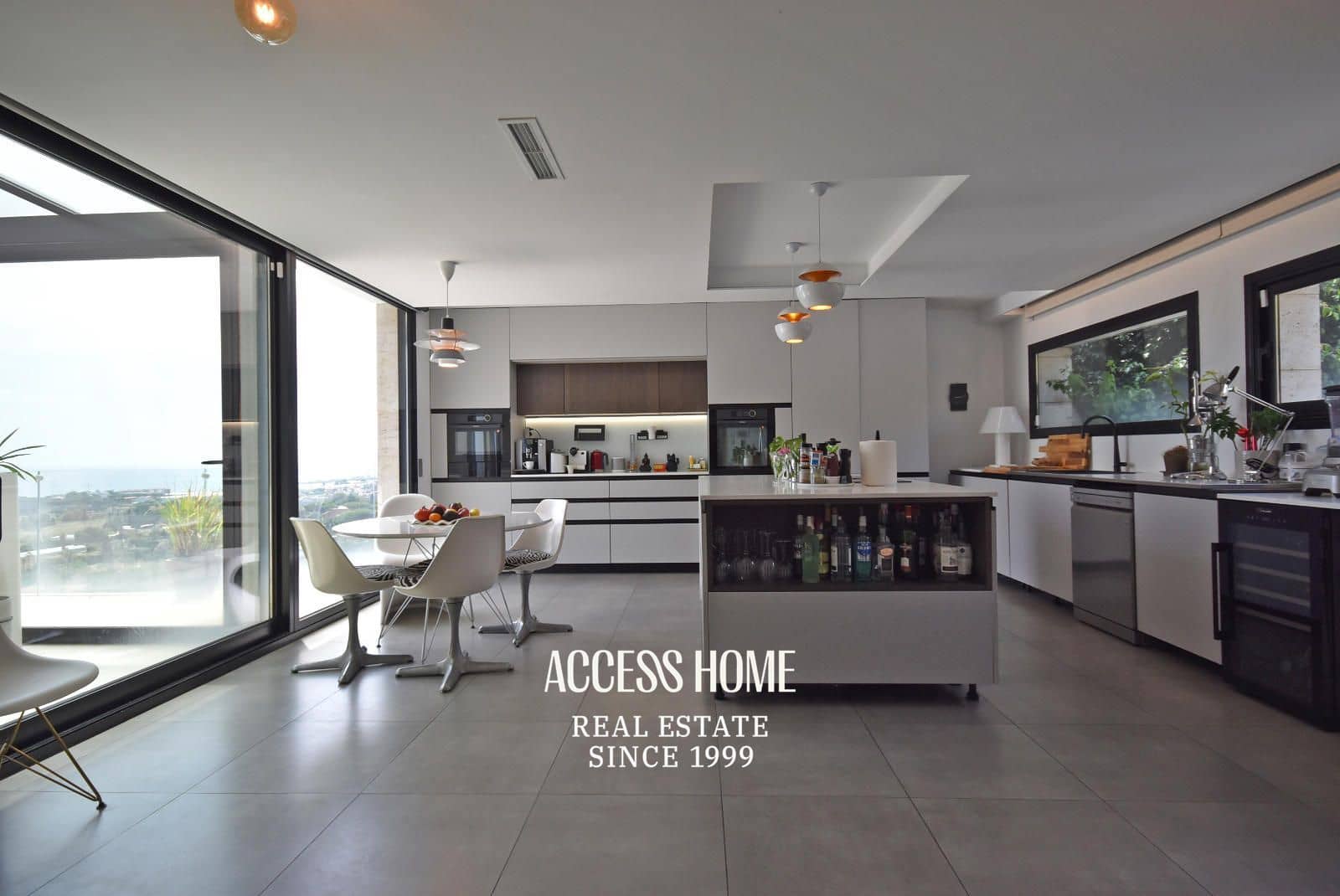 5 soverom Villa til salgs i Sant Vicenc de Montalt med svømmebasseng garasje - € 2 800 000 (Ref: 9131882)