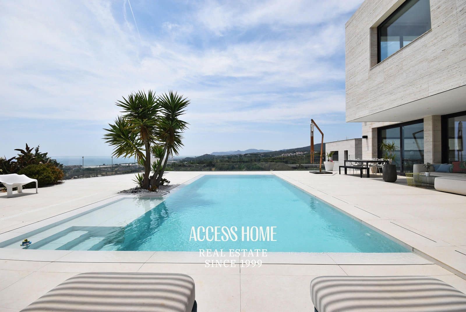 5 soverom Villa til salgs i Sant Vicenc de Montalt med svømmebasseng garasje - € 2 800 000 (Ref: 9131882)