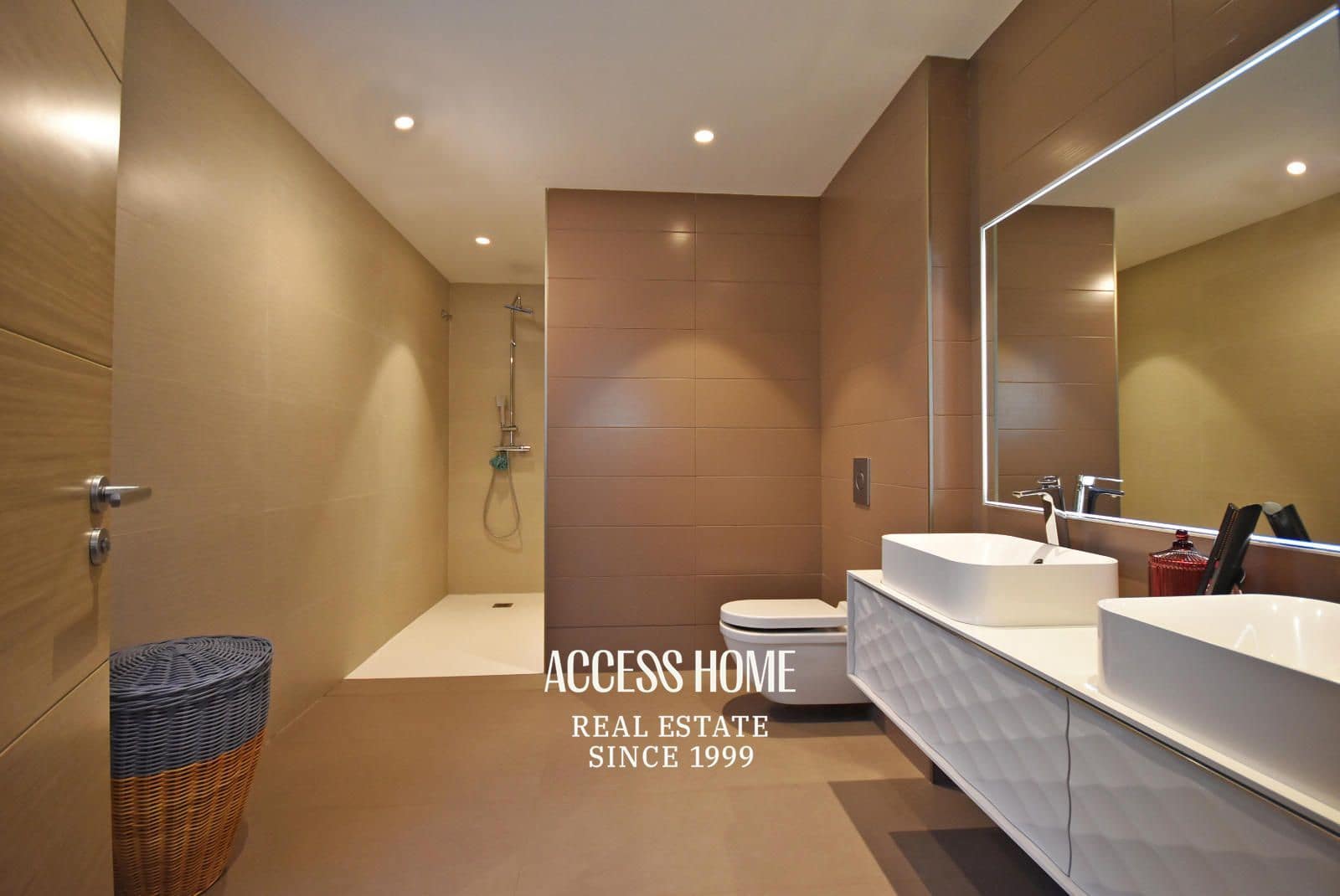 5 soverom Villa til salgs i Sant Vicenc de Montalt med svømmebasseng garasje - € 2 800 000 (Ref: 9131882)