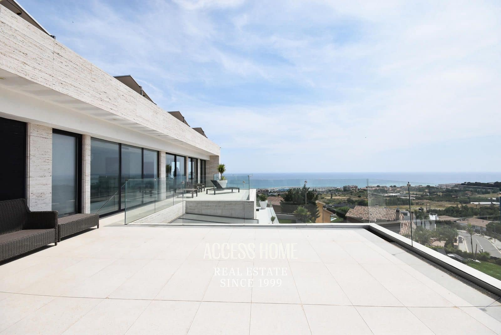 5 soverom Villa til salgs i Sant Vicenc de Montalt med svømmebasseng garasje - € 2 800 000 (Ref: 9131882)