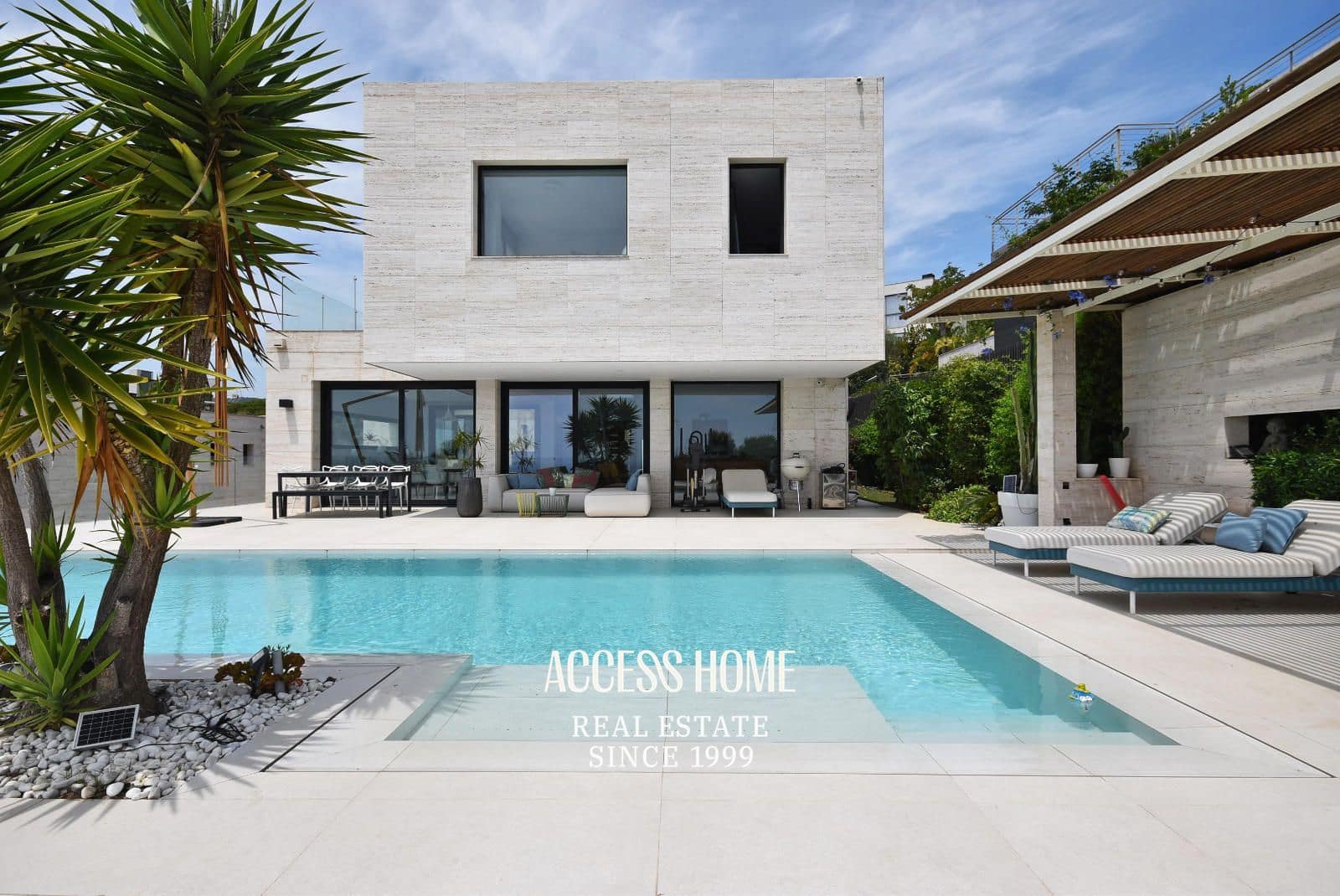 5 soverom Villa til salgs i Sant Vicenc de Montalt med svømmebasseng garasje - € 2 800 000 (Ref: 9131882)