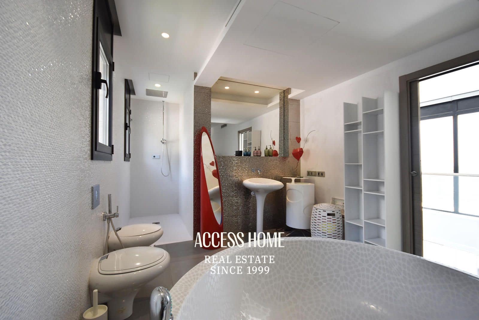 5 soverom Villa til salgs i Sant Vicenc de Montalt med svømmebasseng garasje - € 2 800 000 (Ref: 9131882)