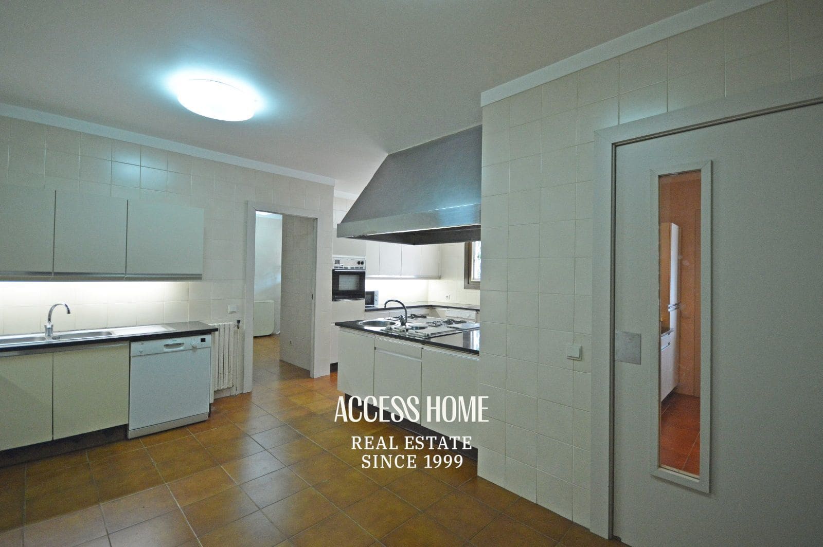 7 bedroom Villa for sale in Sant Andreu de Llavaneres with pool garage - € 2,100,000 (Ref: 9131883)