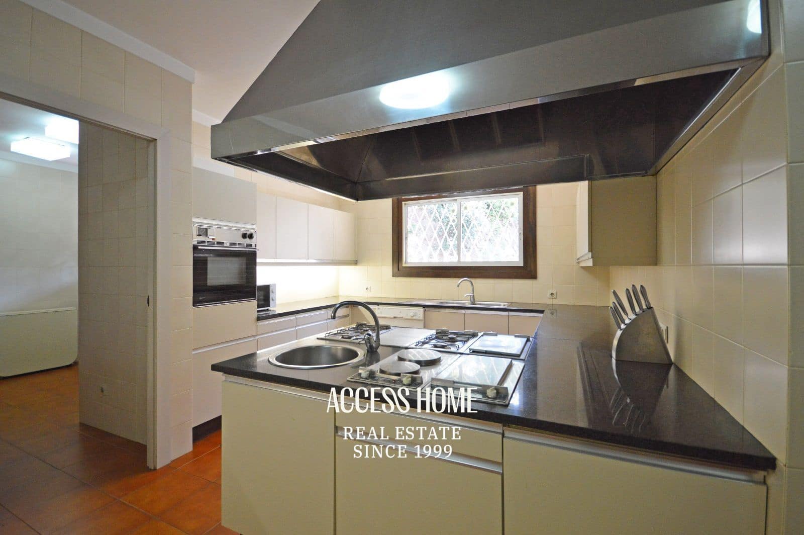 7 bedroom Villa for sale in Sant Andreu de Llavaneres with pool garage - € 2,100,000 (Ref: 9131883)