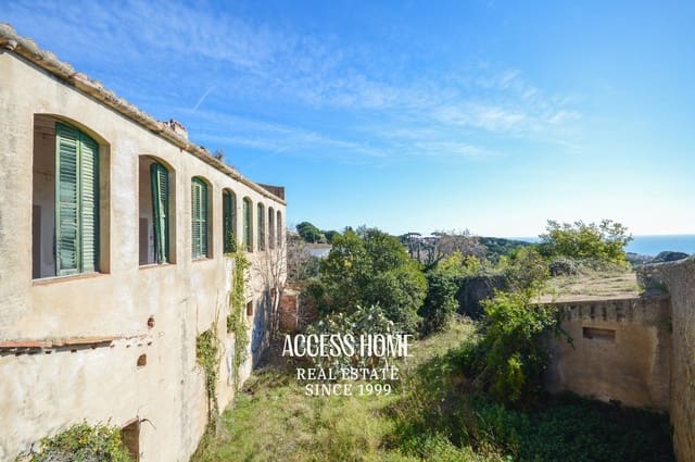 12 bedroom Villa for sale in Sant Vicenç de Montalt - € 1,800,000 (Ref: 9131884)