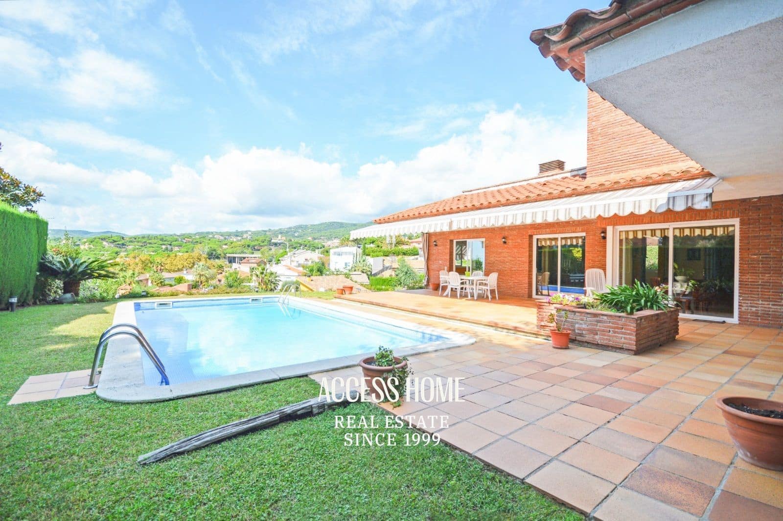 5 chambre Villa/Maison à vendre à Caldes d'Estrac avec piscine garage - 830 000 € (Ref: 9135589)