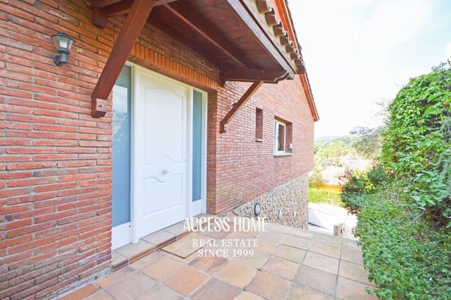 5 soveværelse Villa til salg i Caldes d'Estrac med swimmingpool garage - € 830.000 (Ref: 9135589)