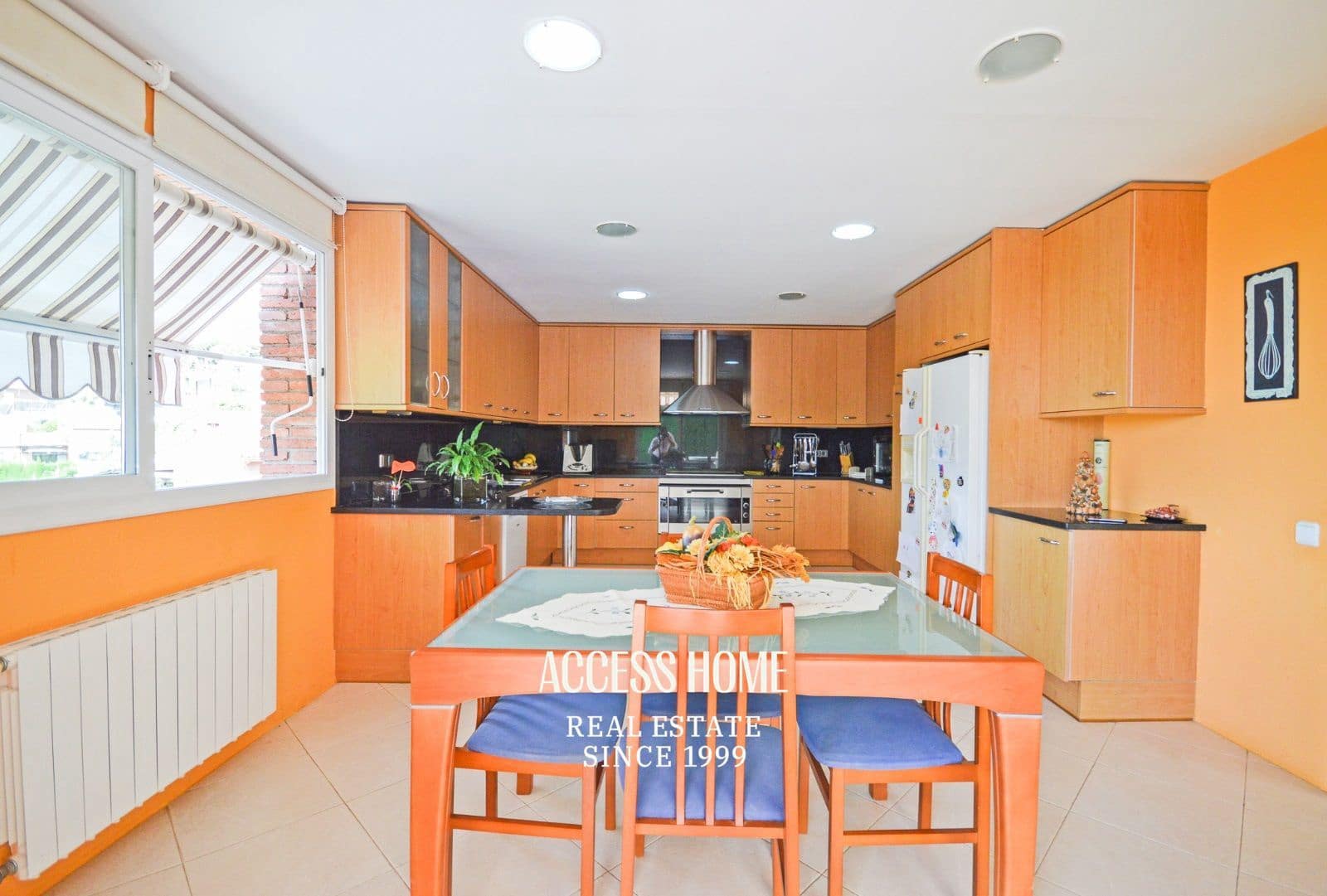 5 chambre Villa/Maison à vendre à Caldes d'Estrac avec piscine garage - 830 000 € (Ref: 9135589)