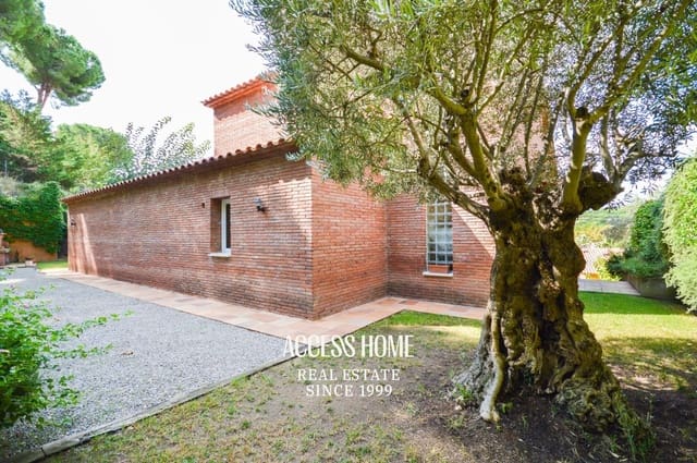 5 soveværelse Villa til salg i Caldes d'Estrac med swimmingpool garage - € 830.000 (Ref: 9135589)