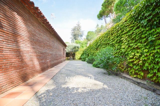 5 soveværelse Villa til salg i Caldes d'Estrac med swimmingpool garage - € 830.000 (Ref: 9135589)