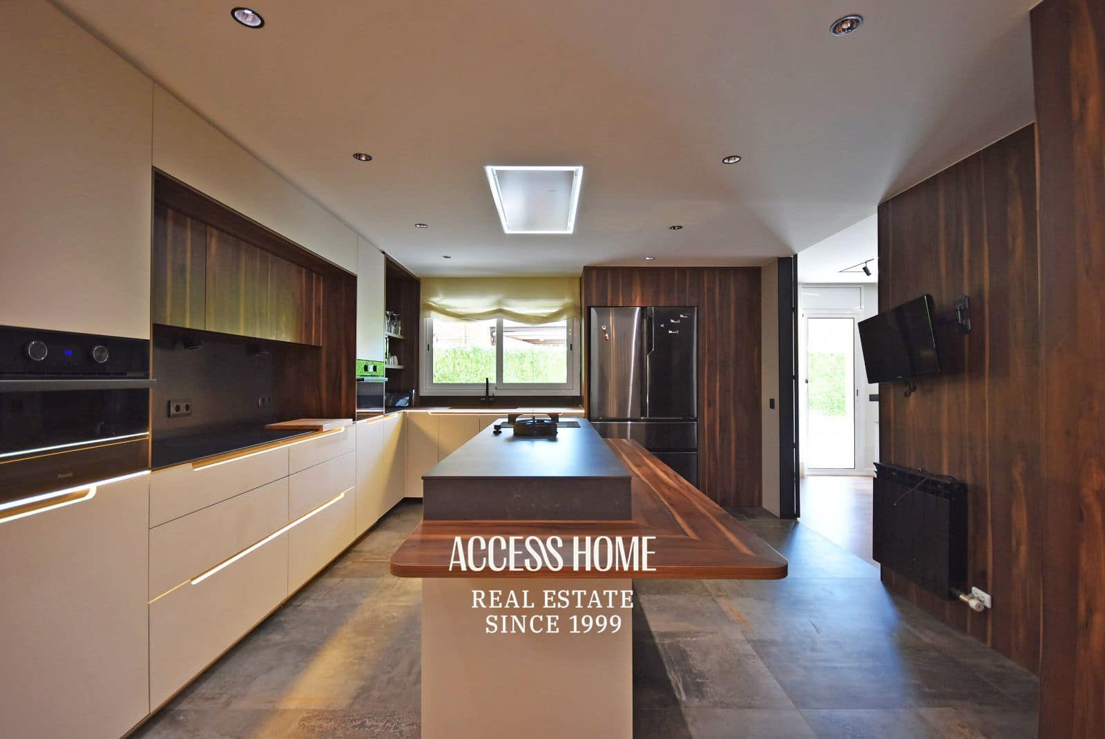 5 soveværelse Villa til salg i Canet de Mar med swimmingpool garage - € 1.095.000 (Ref: 9136334)