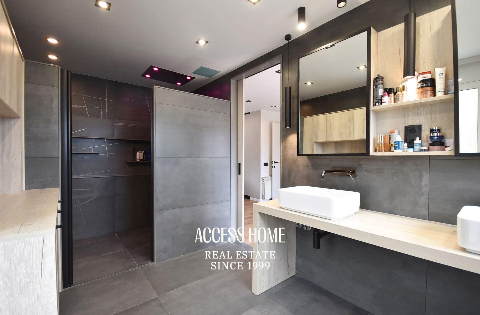 5 soveværelse Villa til salg i Canet de Mar med swimmingpool garage - € 1.095.000 (Ref: 9136334)