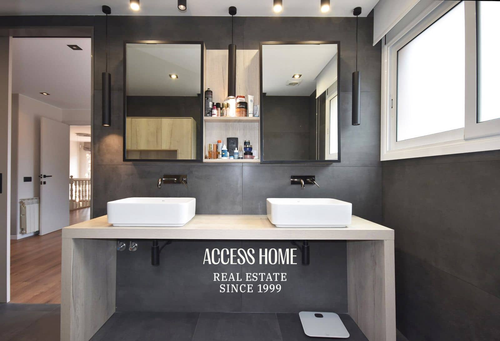 5 soveværelse Villa til salg i Canet de Mar med swimmingpool garage - € 1.095.000 (Ref: 9136334)