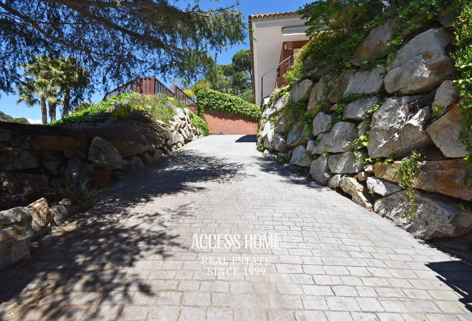 5 sypialnia Willa na sprzedaż w Sant Vicenc de Montalt z basenem garażem - 1 200 000 € (Ref: 9136451)