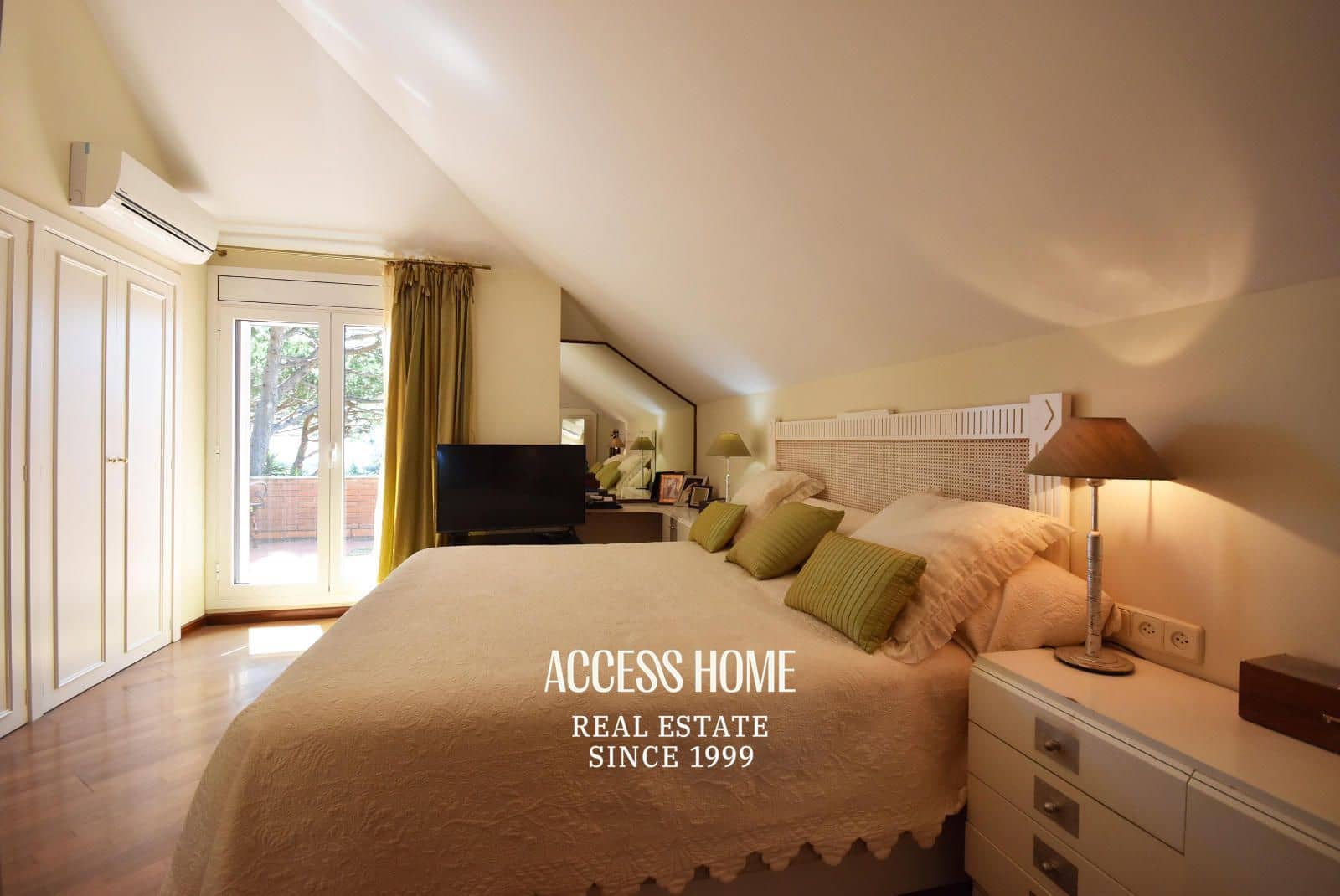 5 sypialnia Willa na sprzedaż w Sant Vicenc de Montalt z basenem garażem - 1 200 000 € (Ref: 9136451)