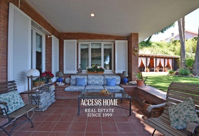 5 bedroom Villa for sale in Sant Vicenç de Montalt with pool garage - € 1,200,000 (Ref: 9136451)