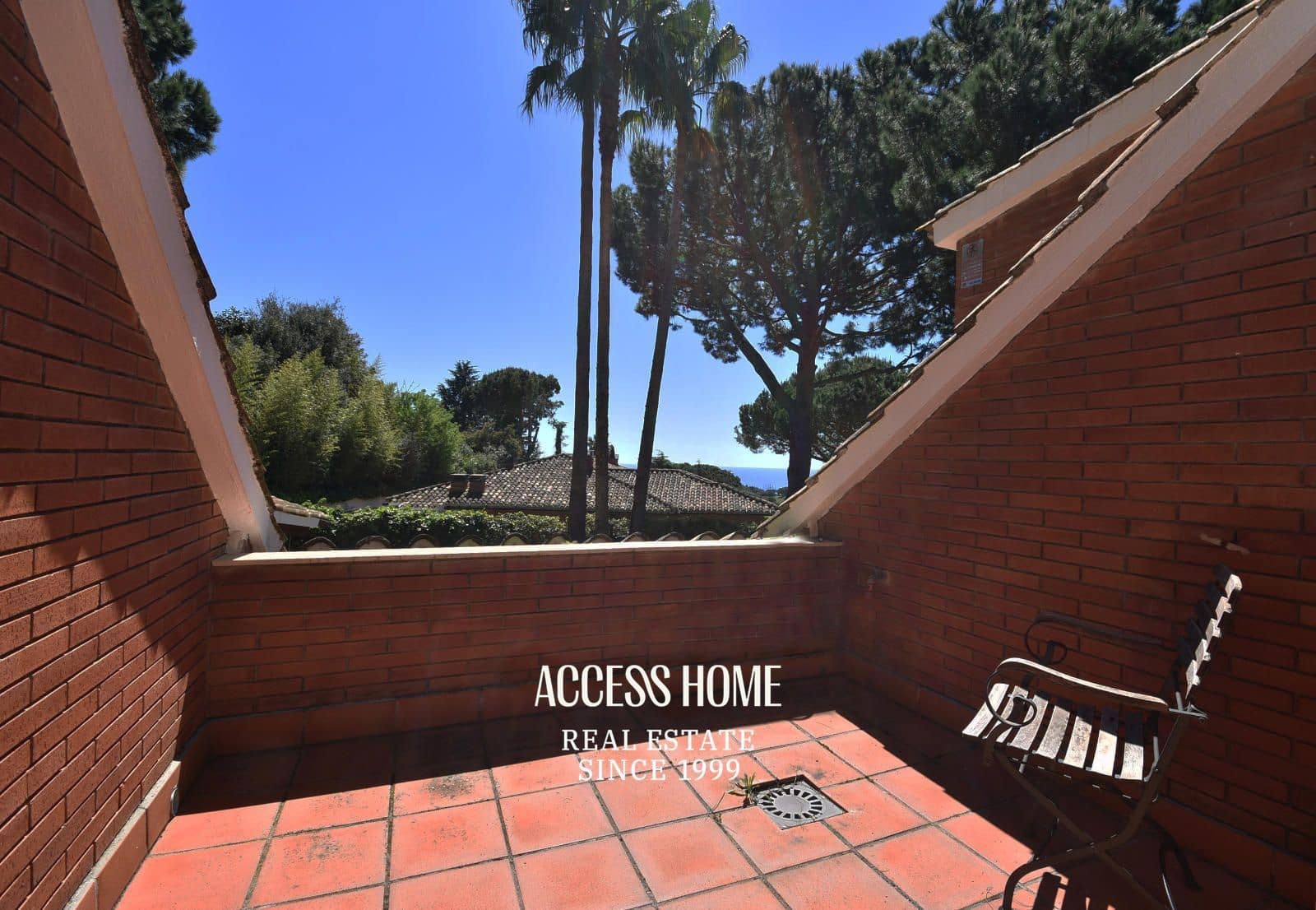 5 sypialnia Willa na sprzedaż w Sant Vicenc de Montalt z basenem garażem - 1 200 000 € (Ref: 9136451)