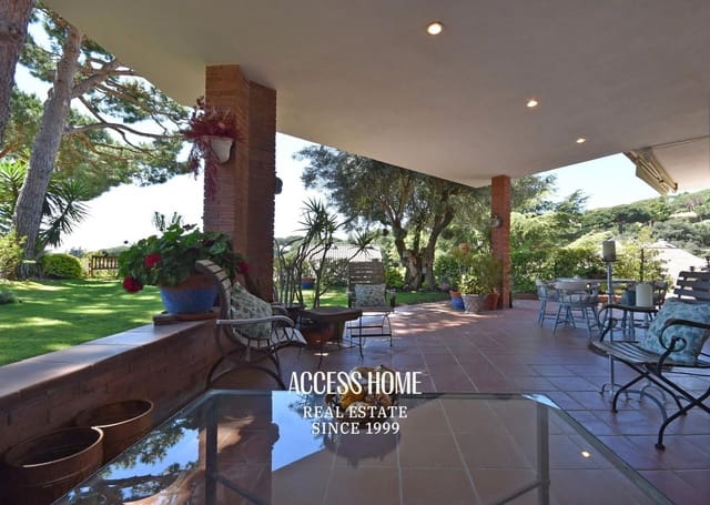 5 bedroom Villa for sale in Sant Vicenç de Montalt with pool garage - € 1,200,000 (Ref: 9136451)