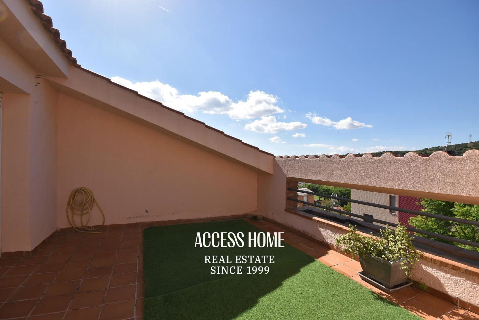 4 soveværelse Byhus til salg i Tiana med garage - € 660.000 (Ref: 9138670)