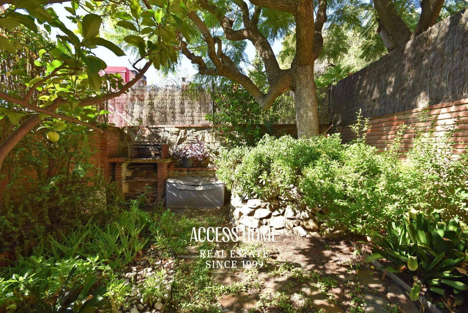 4 soveværelse Byhus til salg i Tiana med garage - € 660.000 (Ref: 9138670)