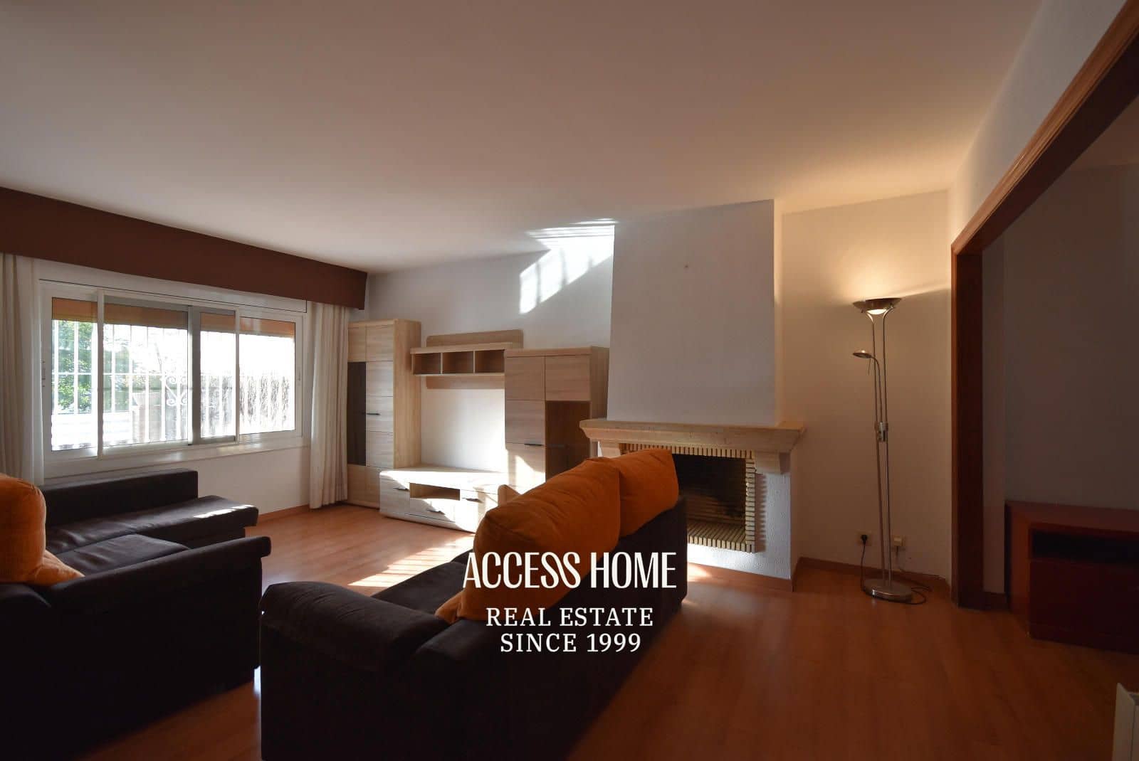 4 soveværelse Byhus til salg i Premia de Dalt med garage - € 556.000 (Ref: 9138673)